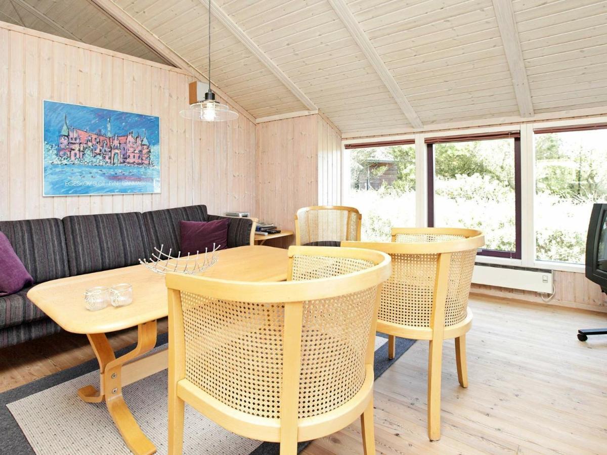 8 Person Holiday Home In Oksb L فايرس ستراند المظهر الخارجي الصورة